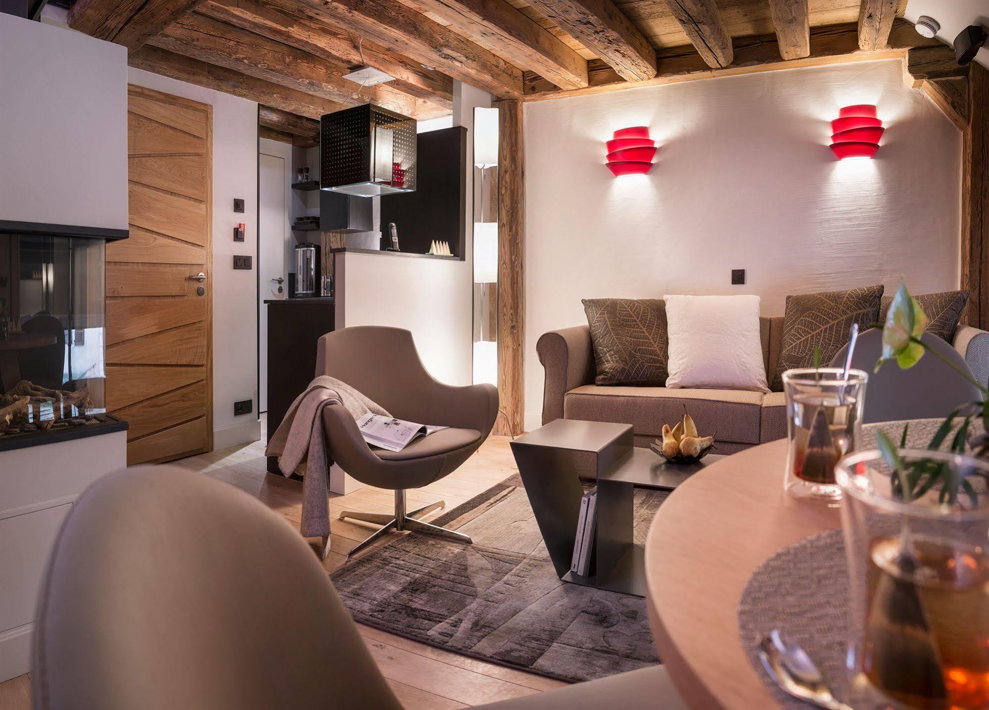 เล โลจ อันเนซี โอลด์ ซิตี โฮเต็ล Hotel อานซี ภายนอก รูปภาพ